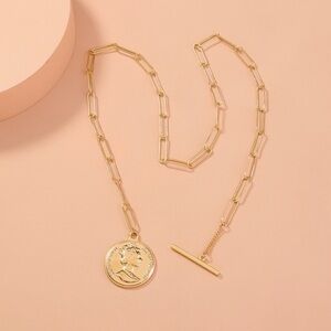 3/$30 💛 Coin Paperclip Necklace
